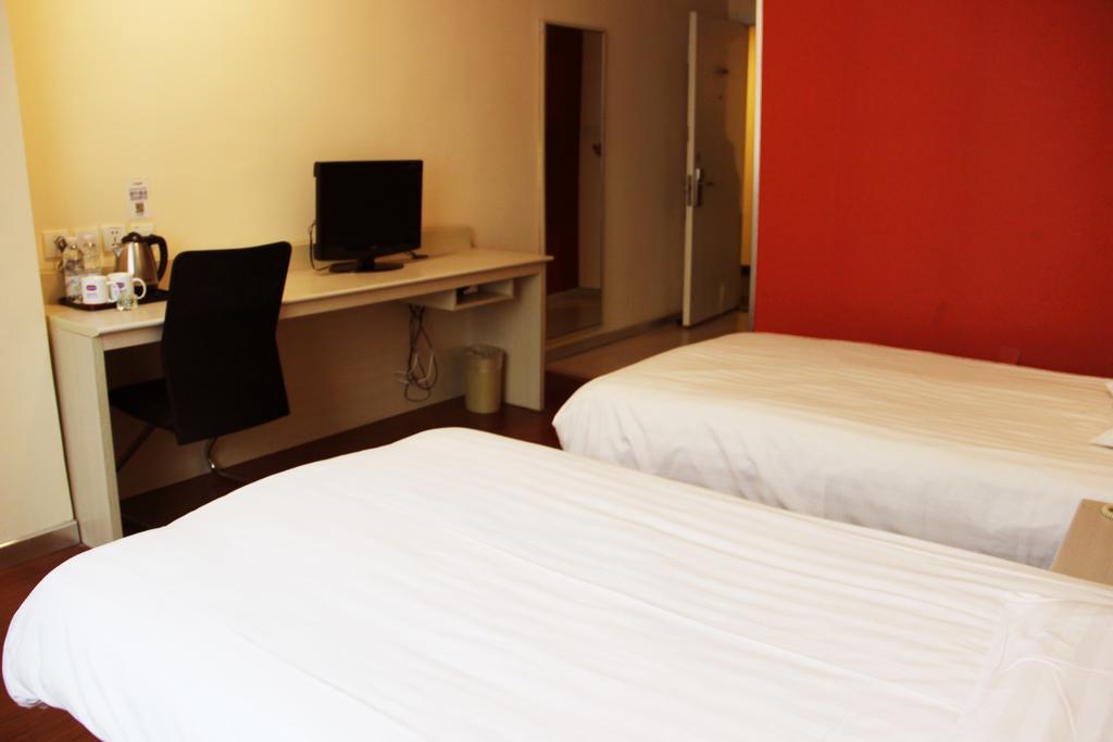 Hanting Express Shenyang Longemont Square Kamer foto